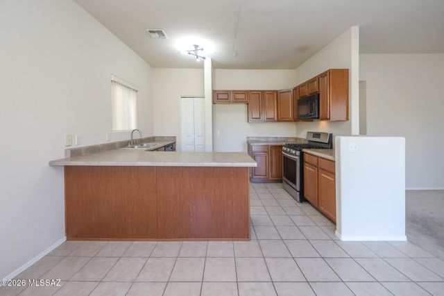 8424 S Egyptian Drive, Tucson, AZ 85747