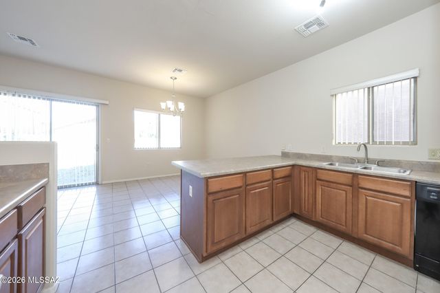 8424 S Egyptian Drive, Tucson, AZ 85747