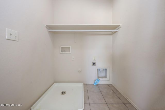 8424 S Egyptian Drive, Tucson, AZ 85747