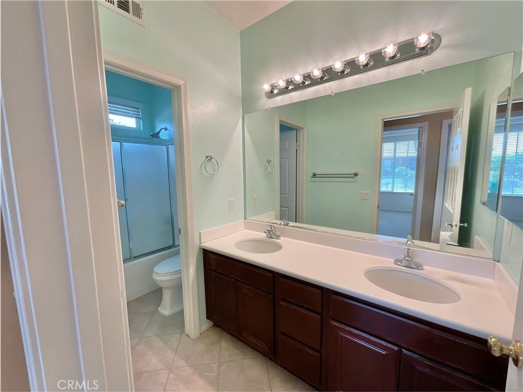 Image 28 of property listing at 7142 Hidden Court, Highland, CA 92346