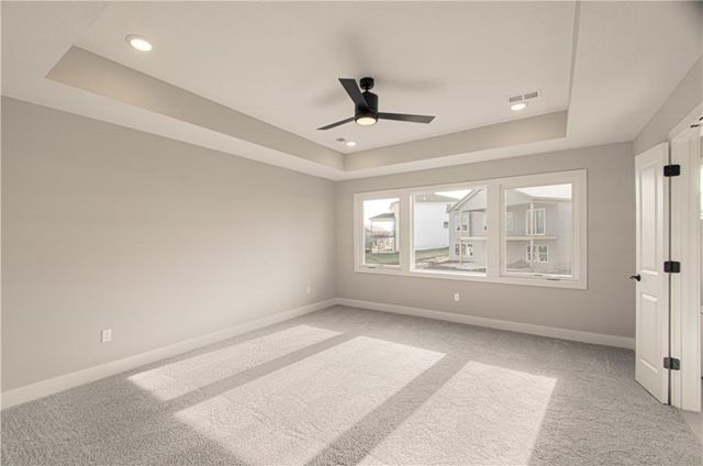 17148 S Heatherwood Street, Olathe, KS 66062