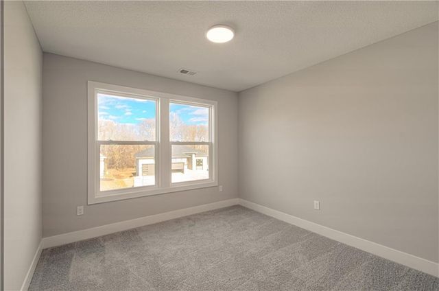 17148 S Heatherwood Street, Olathe, KS 66062