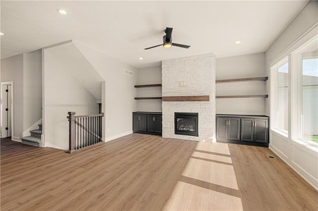 17148 S Heatherwood Street, Olathe, KS 66062