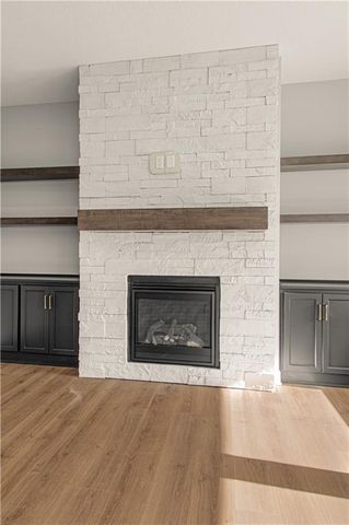 17148 S Heatherwood Street, Olathe, KS 66062