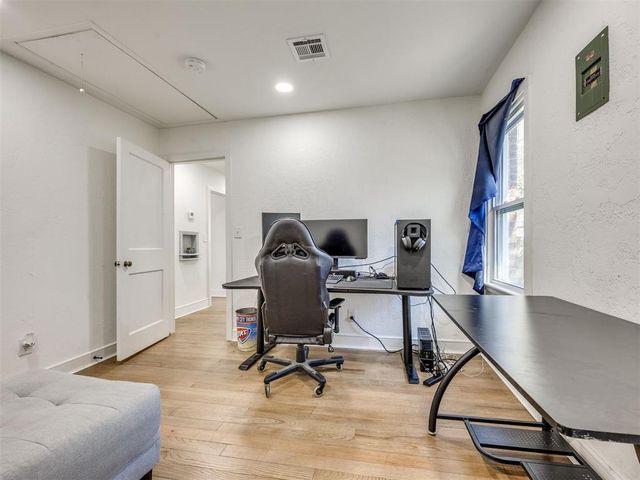 1106 E Louisiana Street, Norman, OK 73071