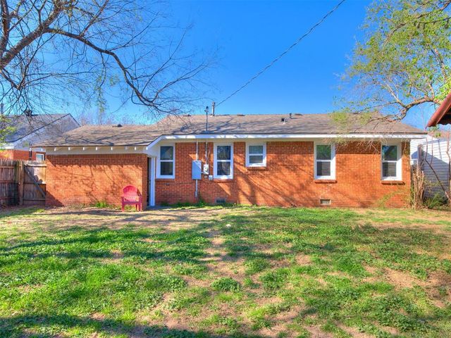 1106 E Louisiana Street, Norman, OK 73071