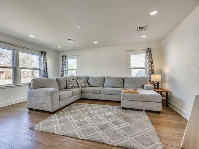 1106 E Louisiana Street, Norman, OK 73071