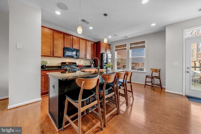 8924 CENTER ST, Manassas, VA 20110
