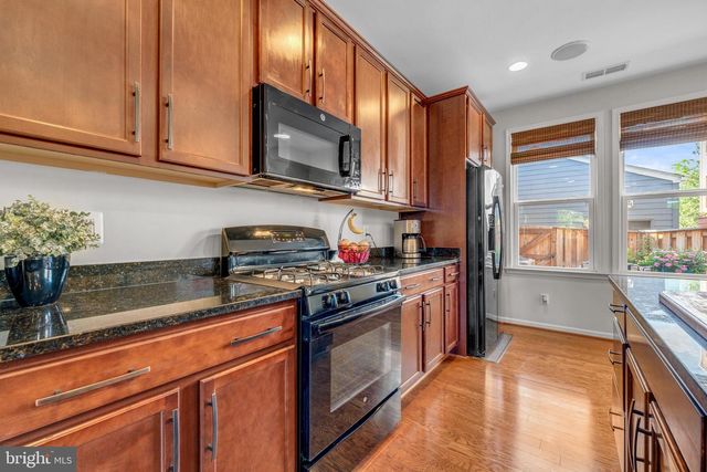 8924 CENTER ST, Manassas, VA 20110