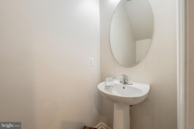 8924 CENTER ST, Manassas, VA 20110
