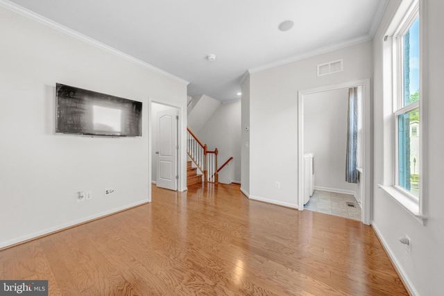 8924 CENTER ST, Manassas, VA 20110