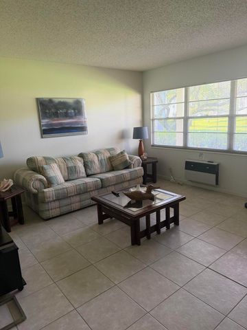 469 Mansfield L L, Boca Raton, FL 33434