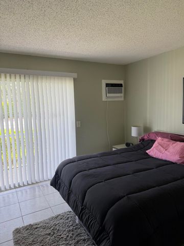 469 Mansfield L L, Boca Raton, FL 33434