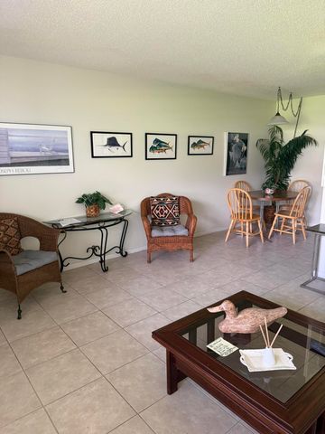 469 Mansfield L L, Boca Raton, FL 33434