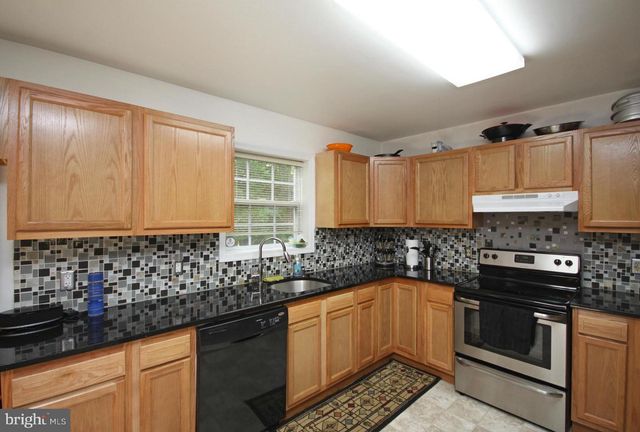 8111 BEVERLY RD, Severn, MD 21144