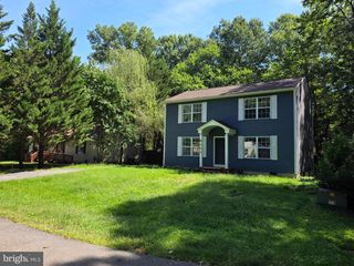 8111 BEVERLY RD, Severn, MD 21144