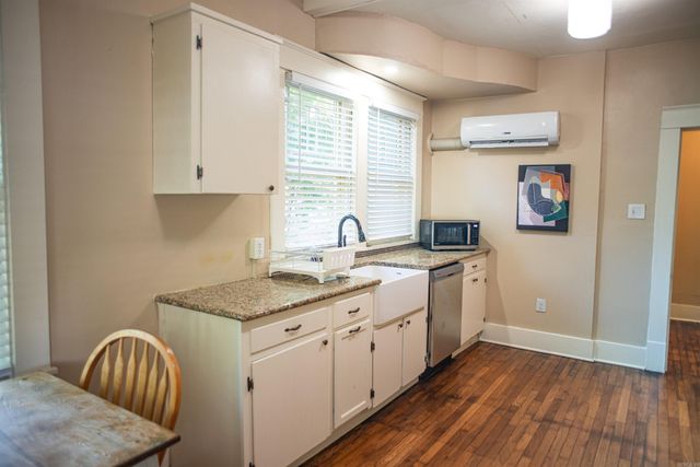 2409 S State Street, Little Rock, AR 72206