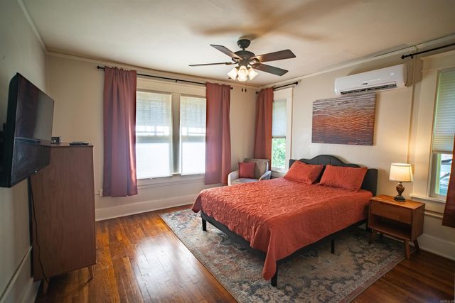 2409 S State Street, Little Rock, AR 72206