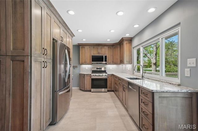 579 Golfwood Drive, St Louis, MO 63021