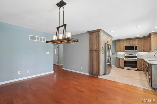 579 Golfwood Drive, St Louis, MO 63021