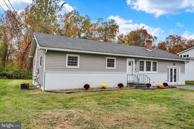 120 S QUEEN ST, Biglerville, PA 17307