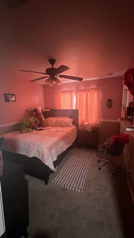 15888 W Stanislaus, Kerman, CA 93630