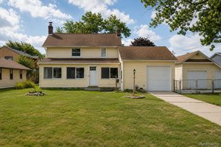 22464 Beach Street, St. Clair Shores, MI 48081