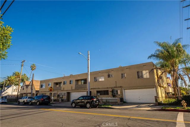 5666 Lemon Grove Avenue, Los Angeles, CA 90038