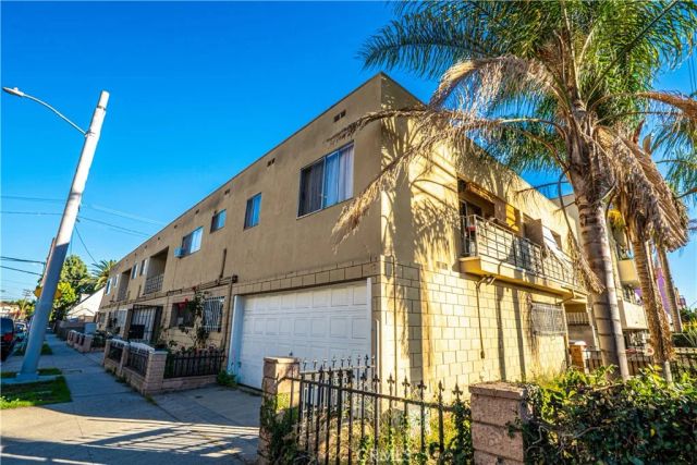 5666 Lemon Grove Avenue, Los Angeles, CA 90038