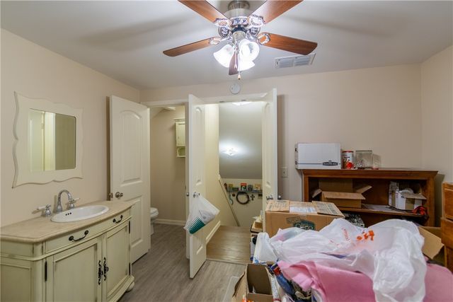 550 County Road 2111, Alice, TX 78332