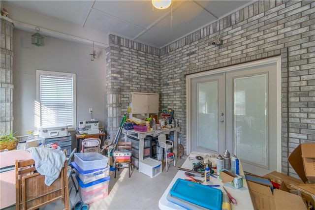 550 County Road 2111, Alice, TX 78332