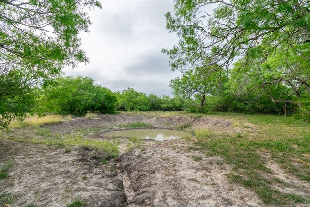 550 County Road 2111, Alice, TX 78332