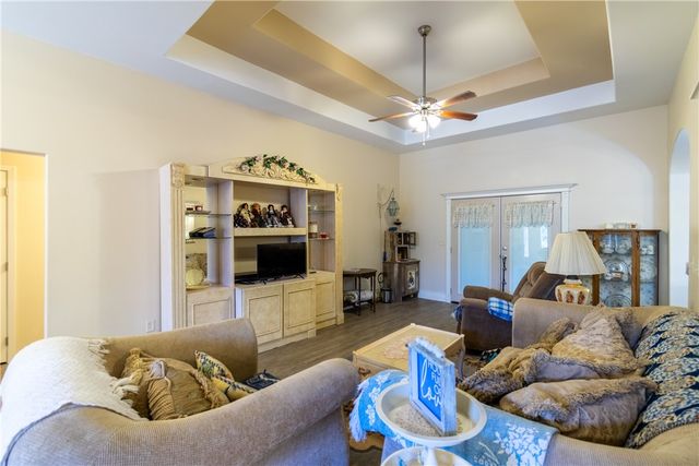 550 County Road 2111, Alice, TX 78332