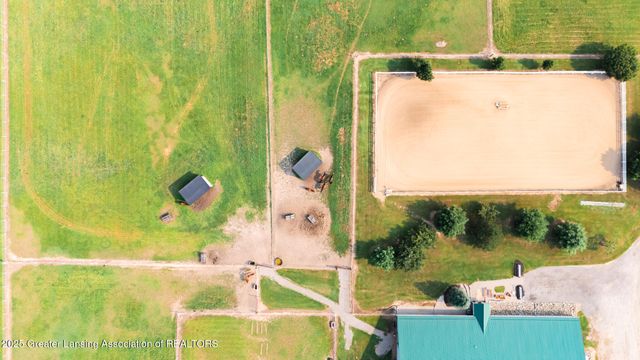 2260 Holt Road, Williamston, MI 48895