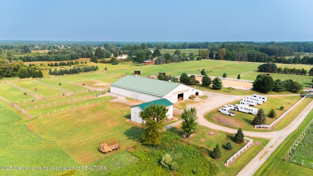 2260 Holt Road, Williamston, MI 48895