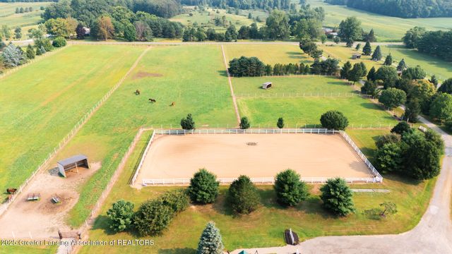 2260 Holt Road, Williamston, MI 48895