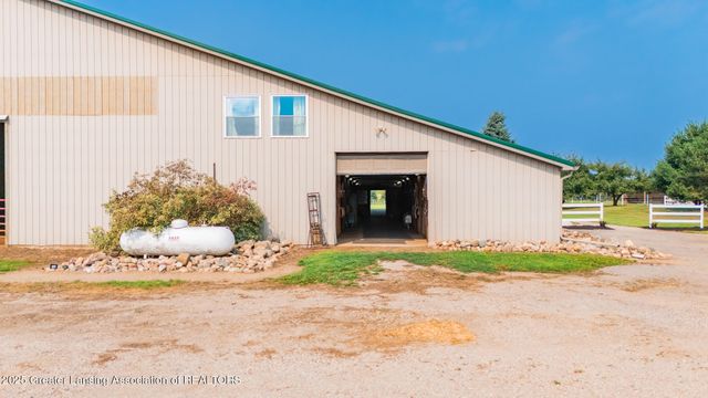 2260 Holt Road, Williamston, MI 48895