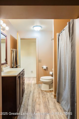 2260 Holt Road, Williamston, MI 48895