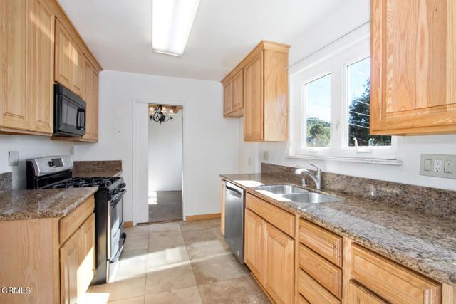 10834 Sevenhills Drive, Los Angeles, CA 91042