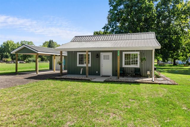 315 S Jackson Street, Hanover, MI 49241