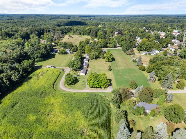 315 S Jackson Street, Hanover, MI 49241