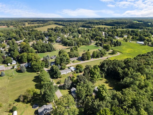 315 S Jackson Street, Hanover, MI 49241