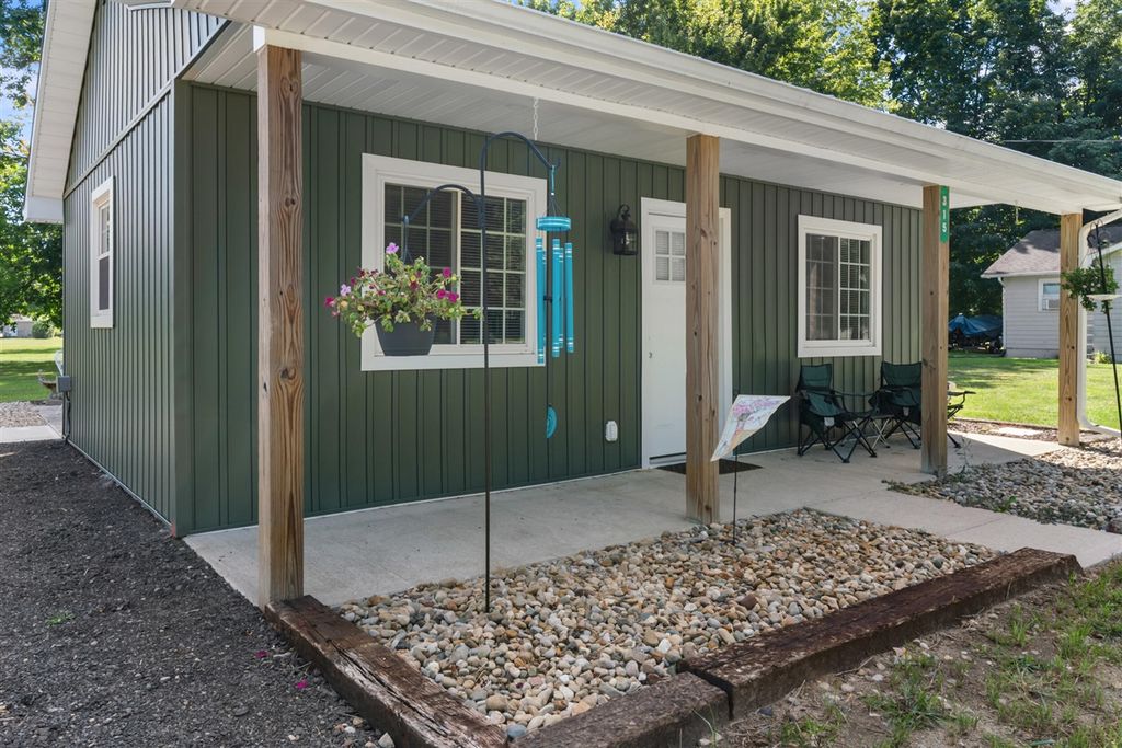 315 S Jackson Street, Hanover, MI 49241