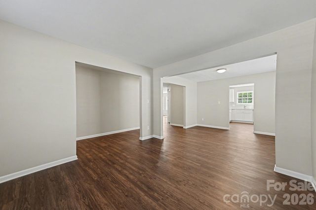 10741 Glenluce Avenue, Charlotte, NC 28213