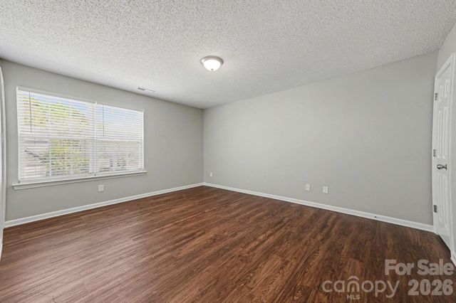 10741 Glenluce Avenue, Charlotte, NC 28213