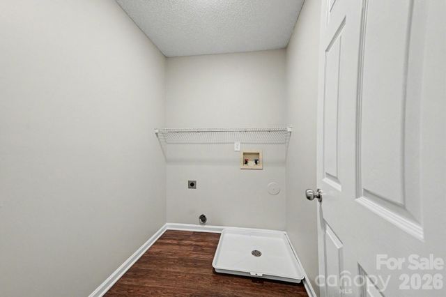 10741 Glenluce Avenue, Charlotte, NC 28213