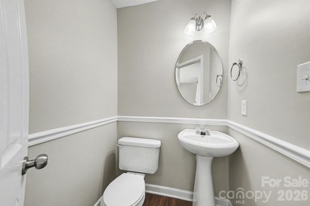 10741 Glenluce Avenue, Charlotte, NC 28213