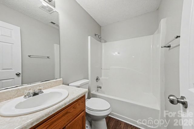 10741 Glenluce Avenue, Charlotte, NC 28213