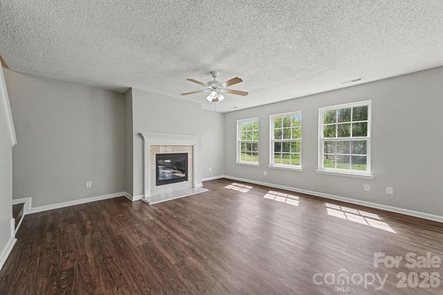 10741 Glenluce Avenue, Charlotte, NC 28213