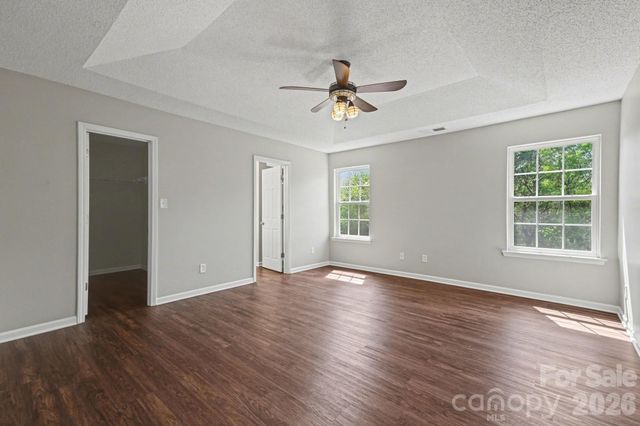 10741 Glenluce Avenue, Charlotte, NC 28213